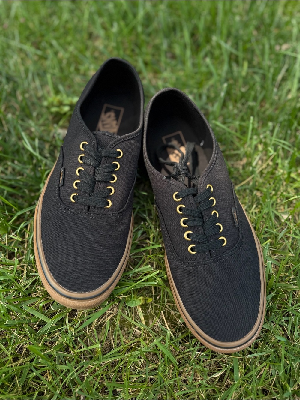 Vans Authentic Black Gum Canvas Sneakers Gold Eyelets Men 10.5 Women 12